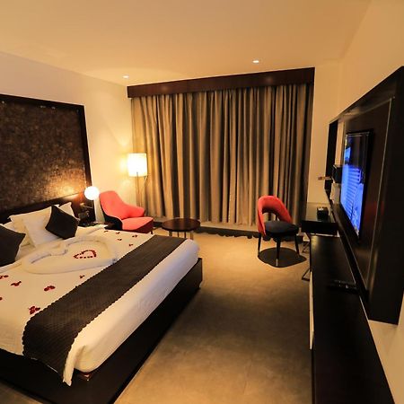 Saugandhika West Gate Hotell Wayanad Eksteriør bilde
