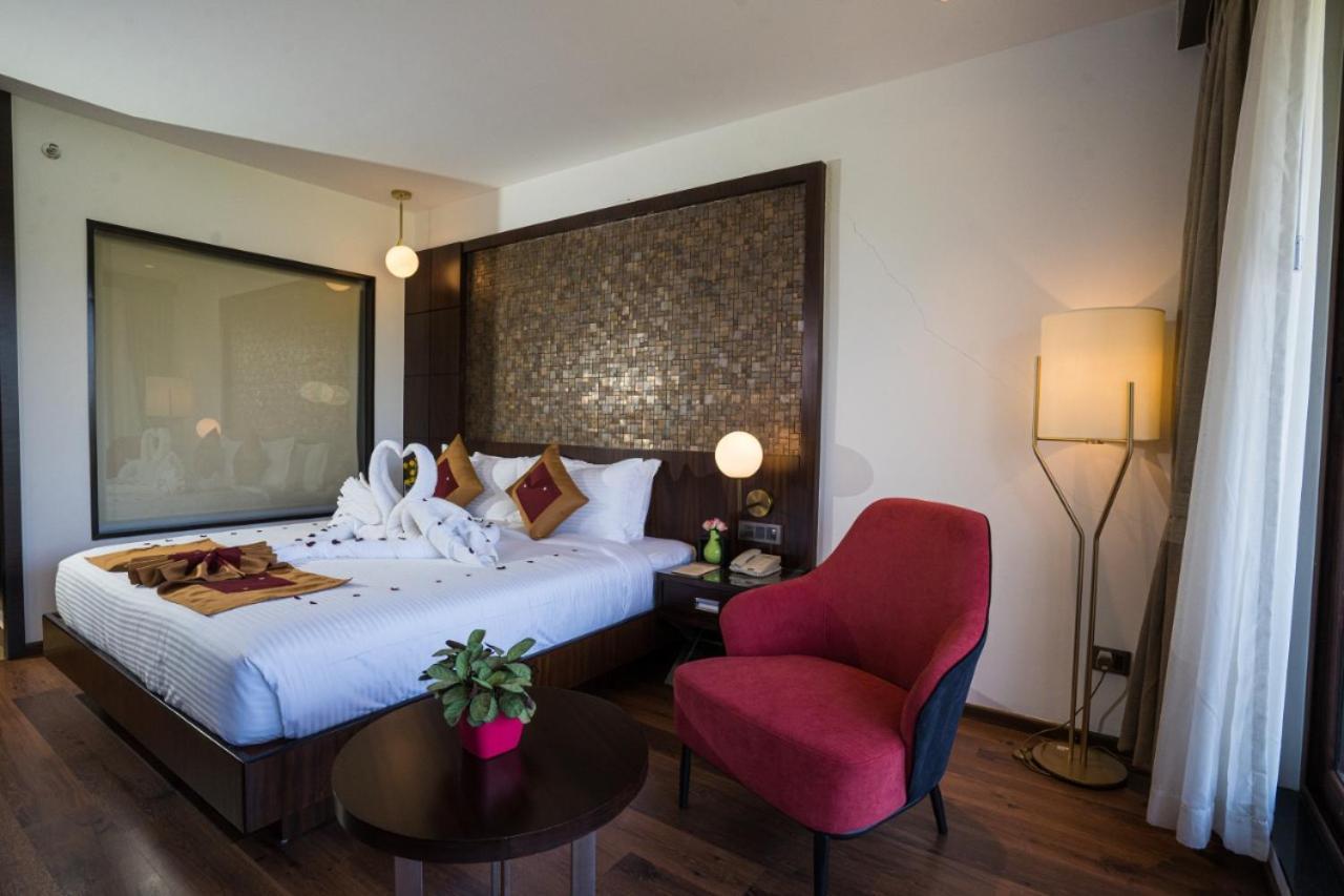 Saugandhika West Gate Hotell Wayanad Eksteriør bilde