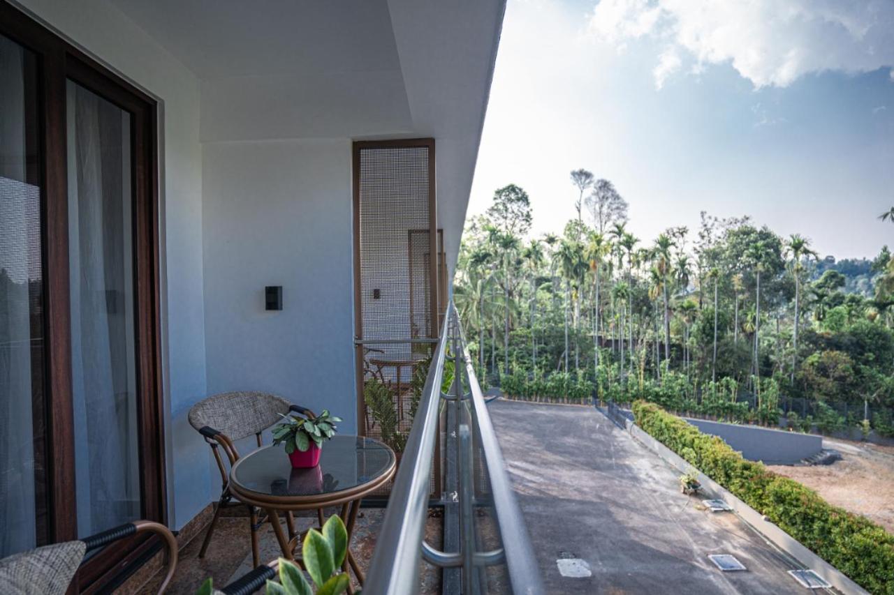 Saugandhika West Gate Hotell Wayanad Eksteriør bilde