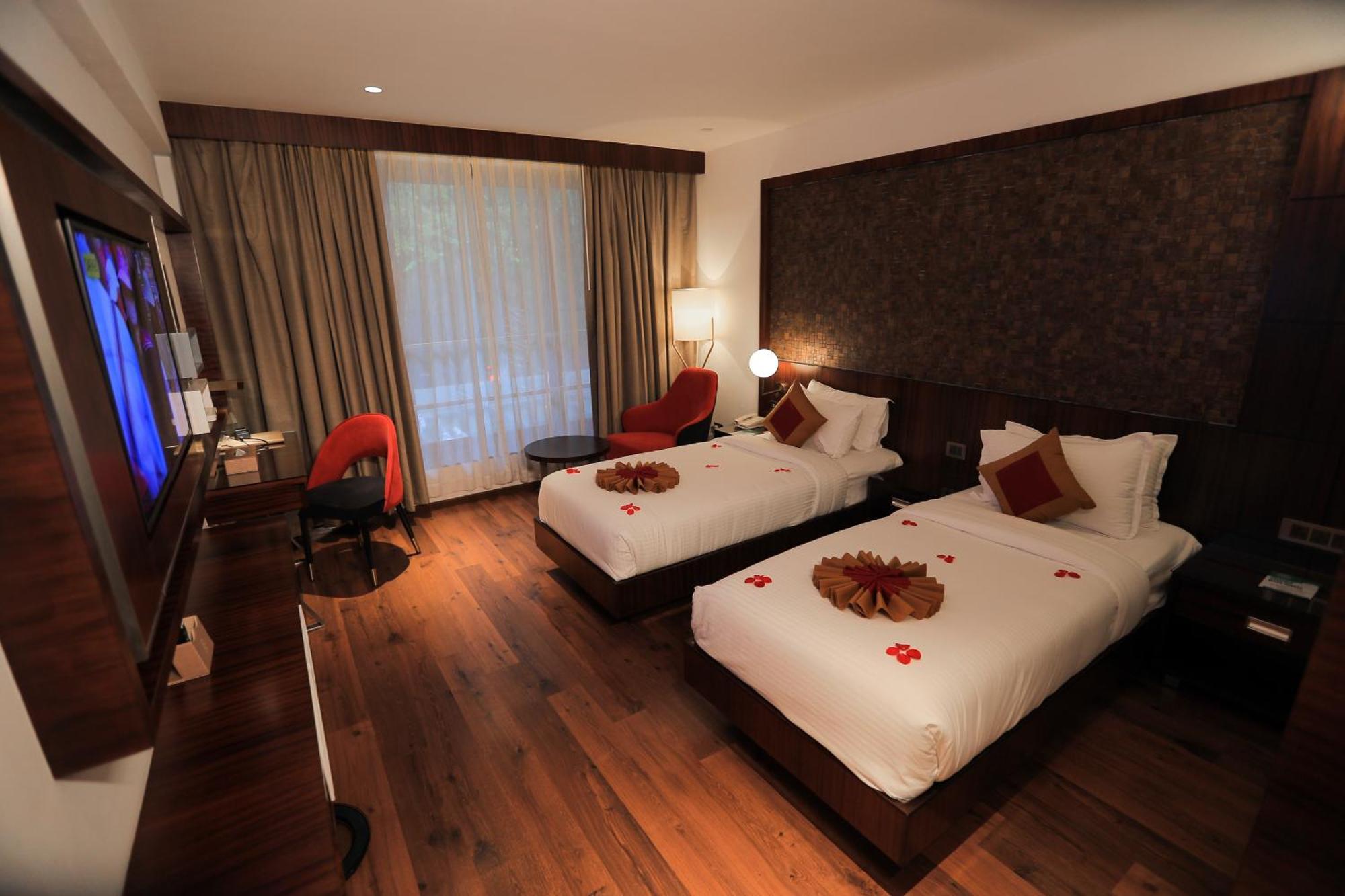 Saugandhika West Gate Hotell Wayanad Eksteriør bilde