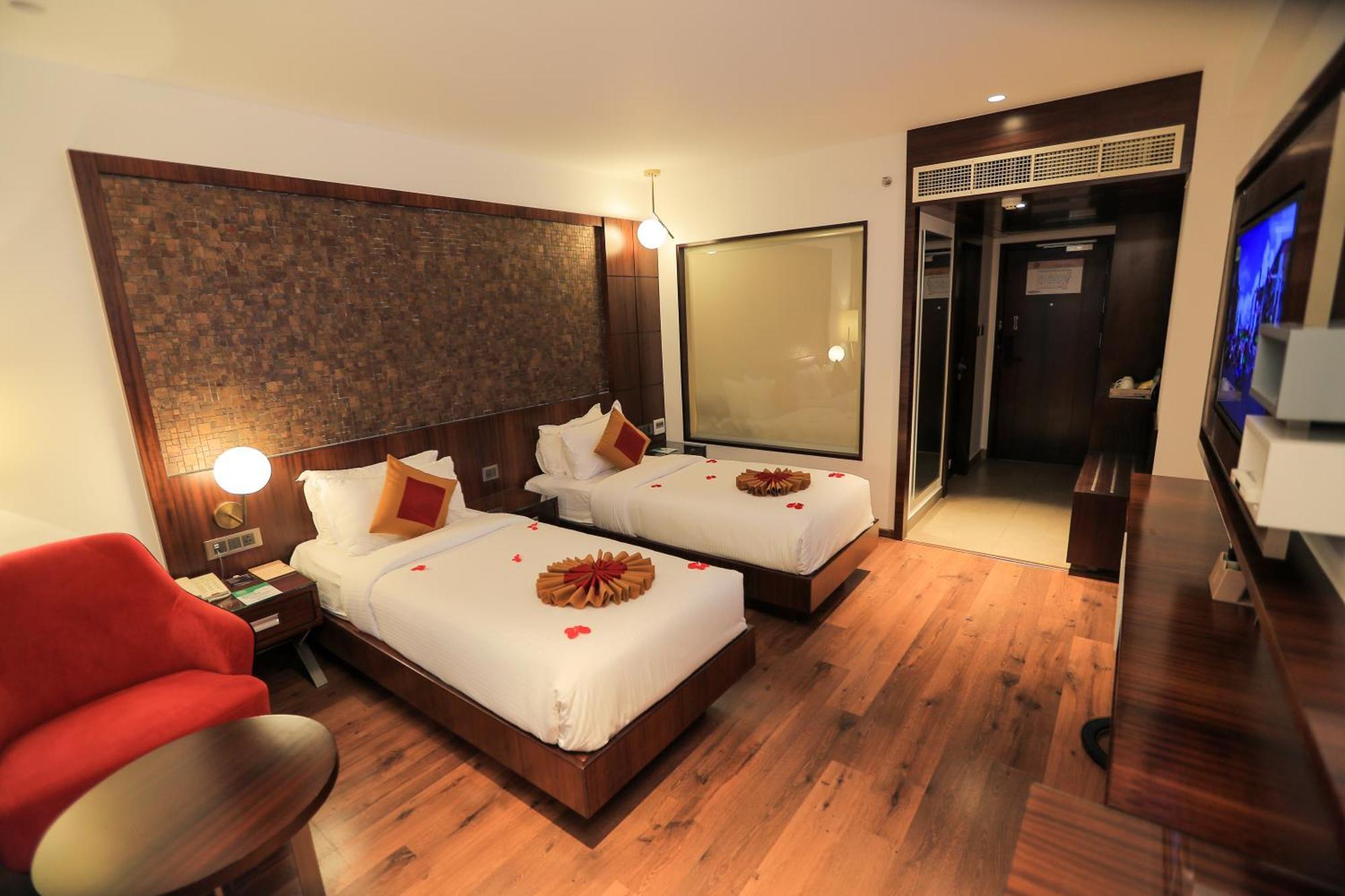 Saugandhika West Gate Hotell Wayanad Eksteriør bilde