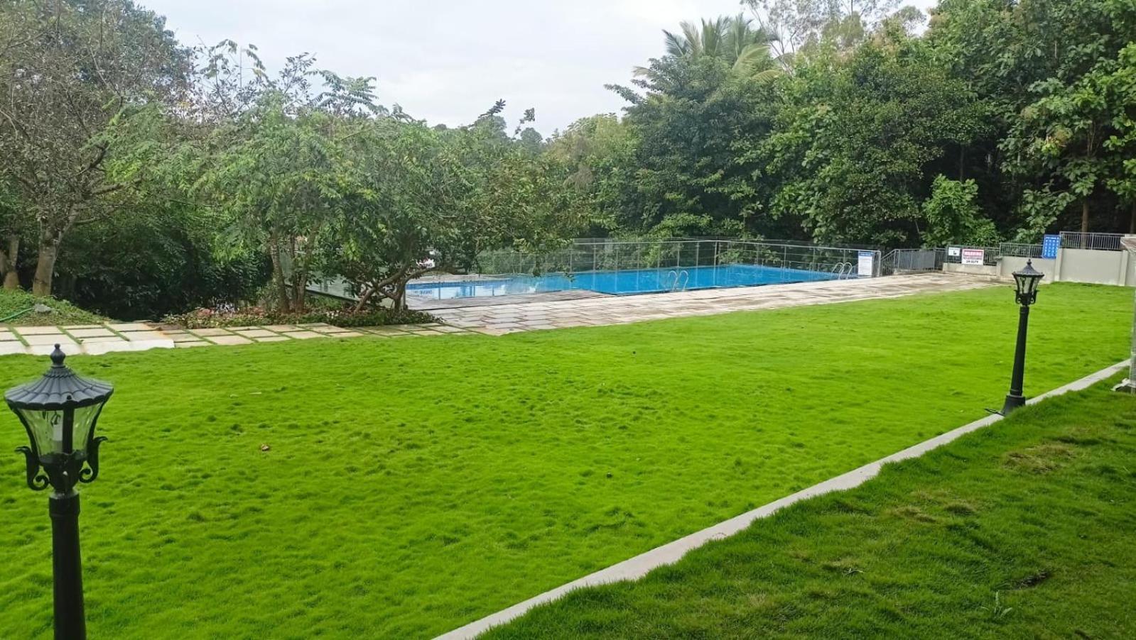 Saugandhika West Gate Hotell Wayanad Eksteriør bilde